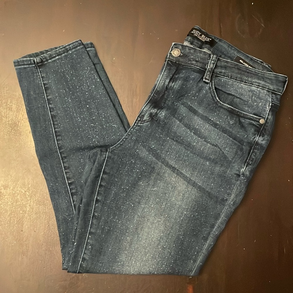 Judy Blue Relaxed Fit Jeans